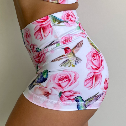 poledance fitness shorts bikershort Hummingbird roses print in second skin from flexmonkey polewear paaldansbroekje side